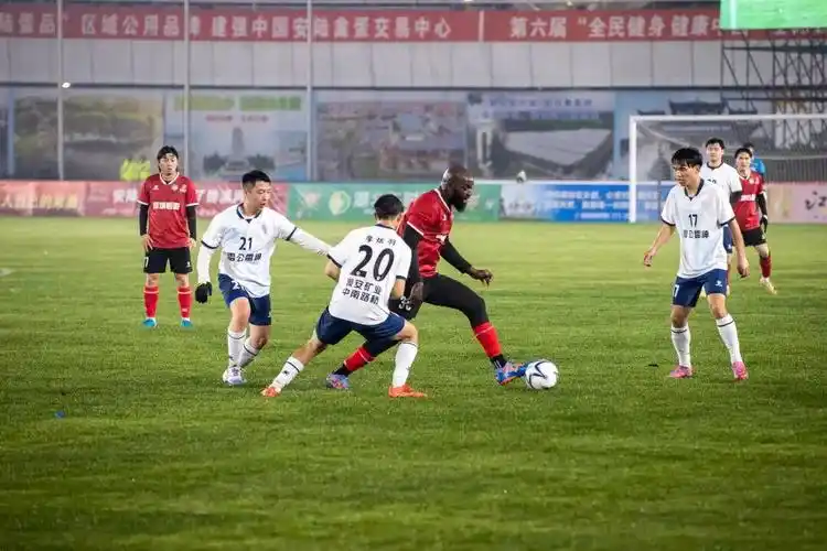 德国乙级联赛：不莱梅 VS 圣保利